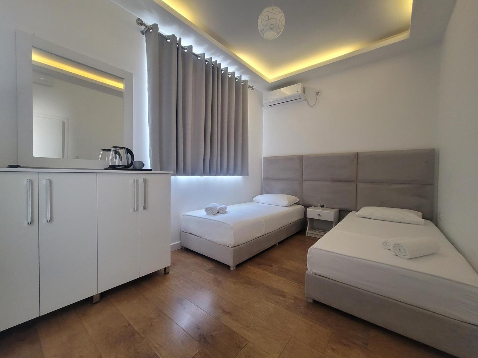 Hotel Myrtai - City Center ซารานเดอ ภายนอก รูปภาพ