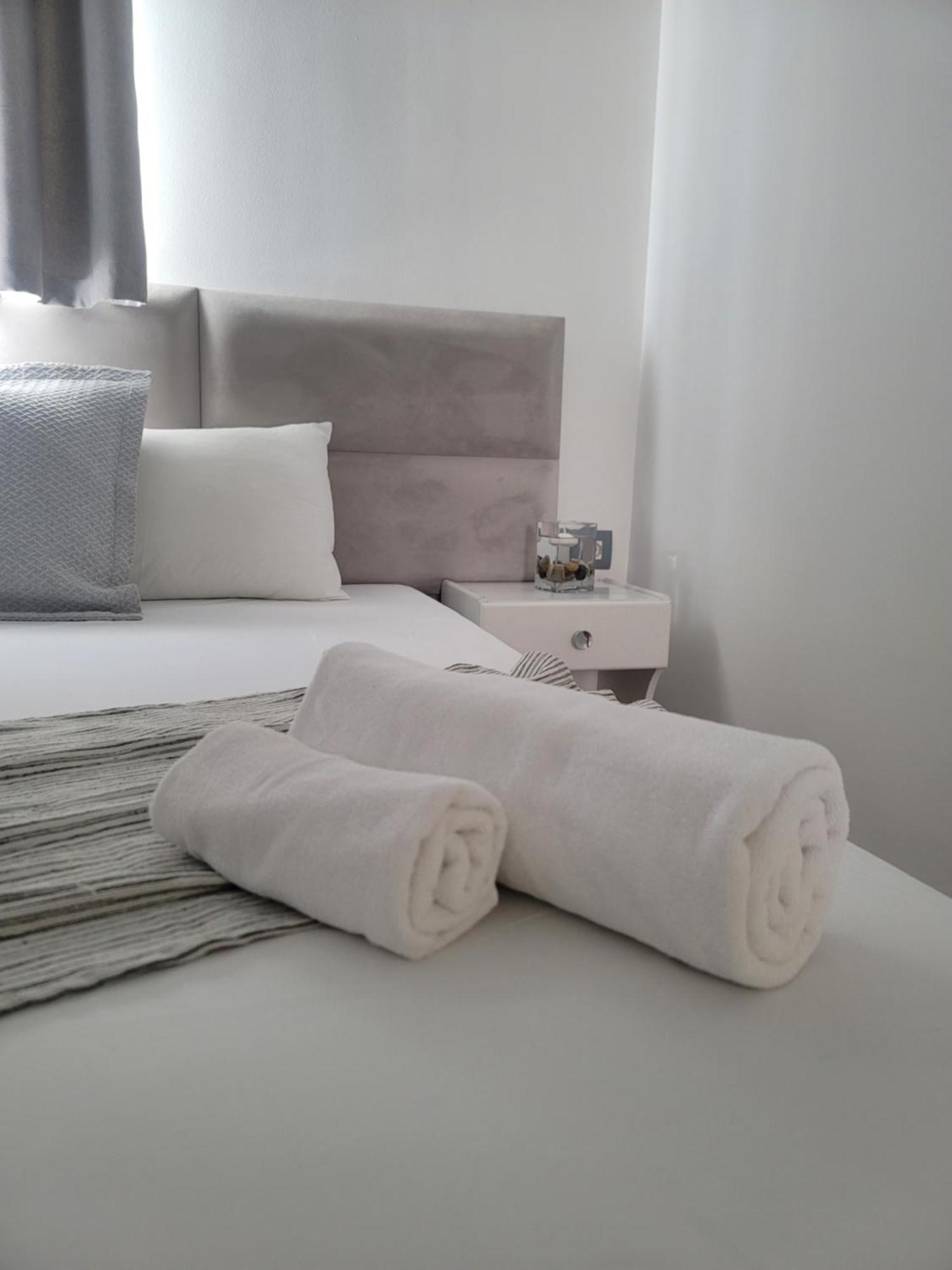 Hotel Myrtai - City Center ซารานเดอ ภายนอก รูปภาพ