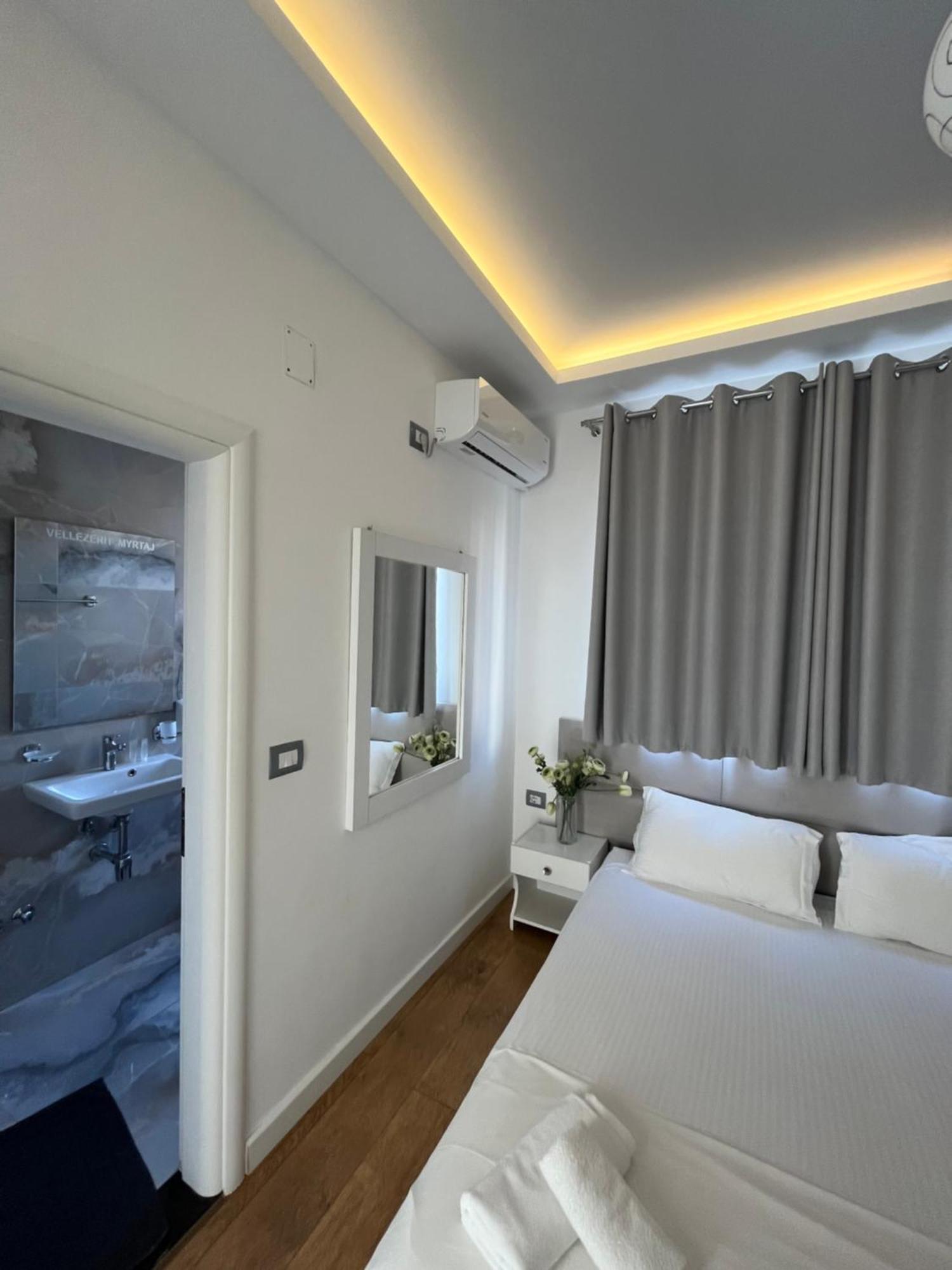 Hotel Myrtai - City Center ซารานเดอ ภายนอก รูปภาพ