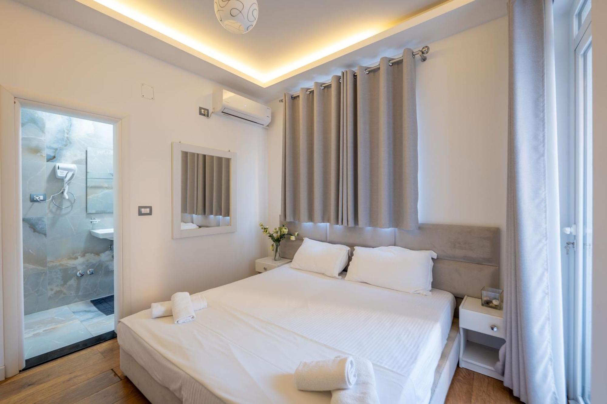 Hotel Myrtai - City Center ซารานเดอ ภายนอก รูปภาพ