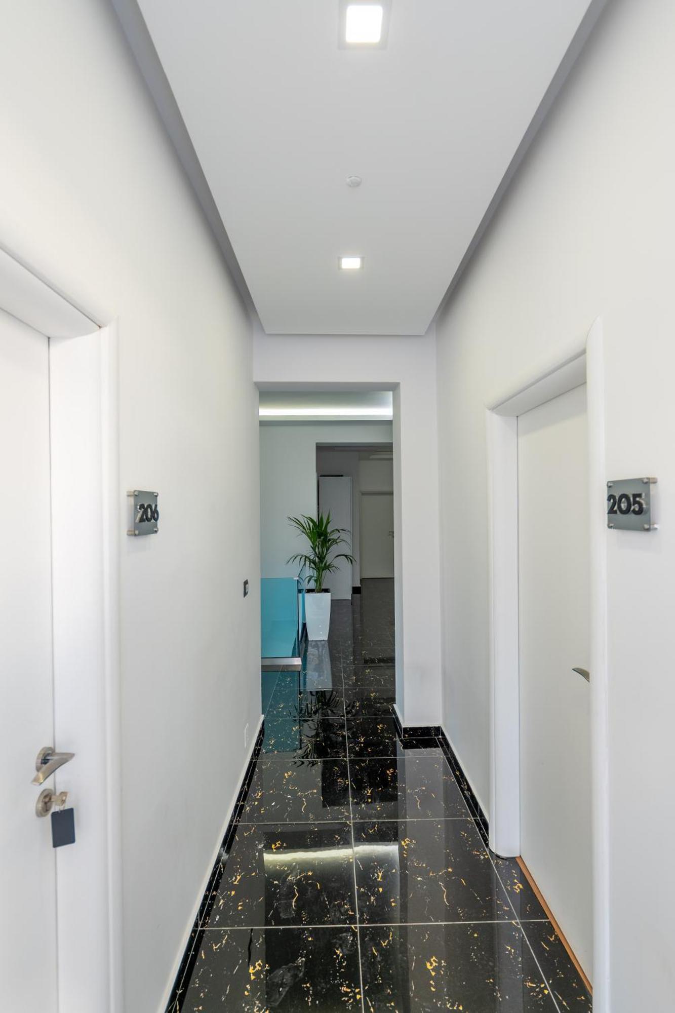 Hotel Myrtai - City Center ซารานเดอ ภายนอก รูปภาพ