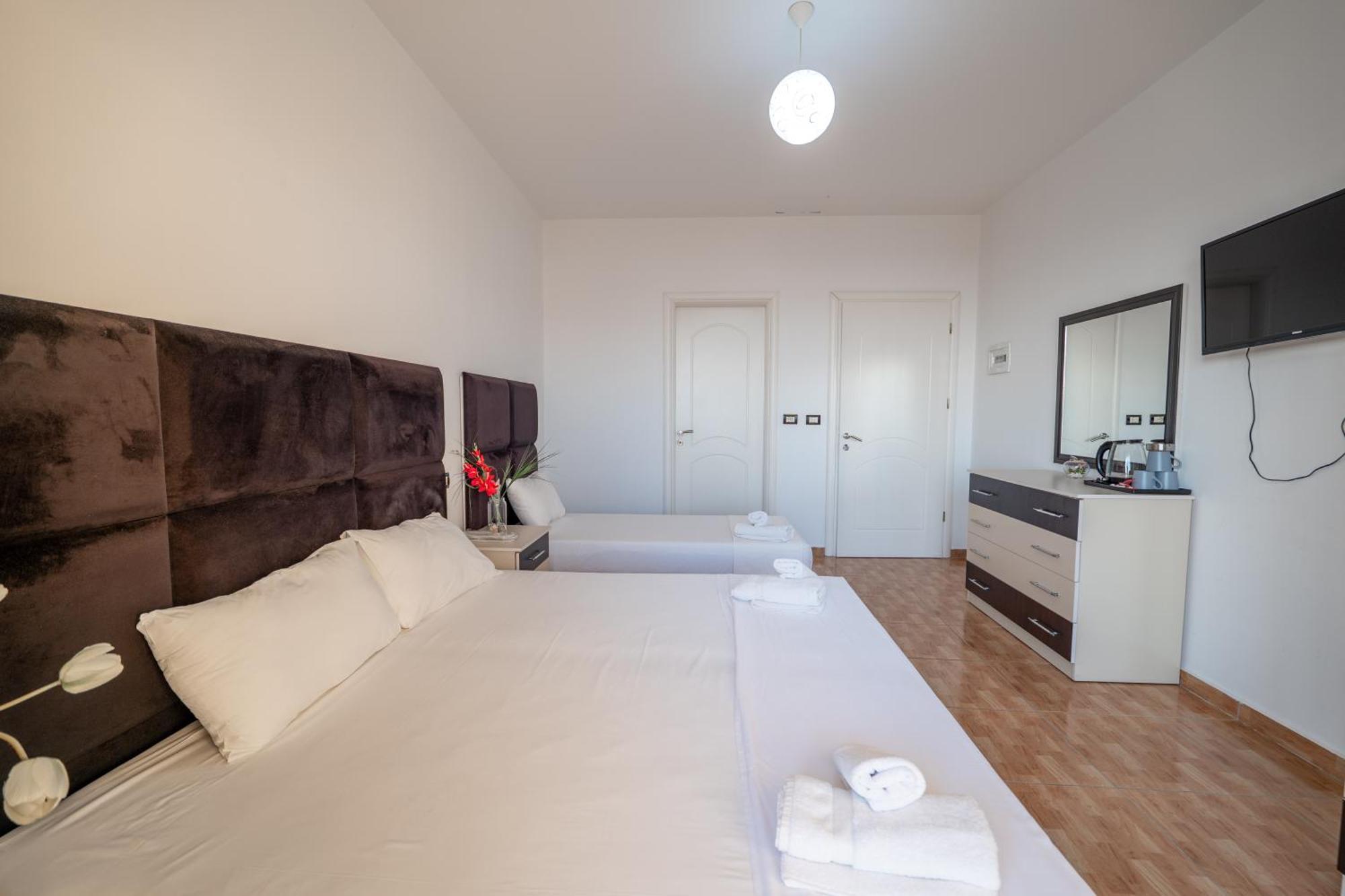 Hotel Myrtai - City Center ซารานเดอ ภายนอก รูปภาพ