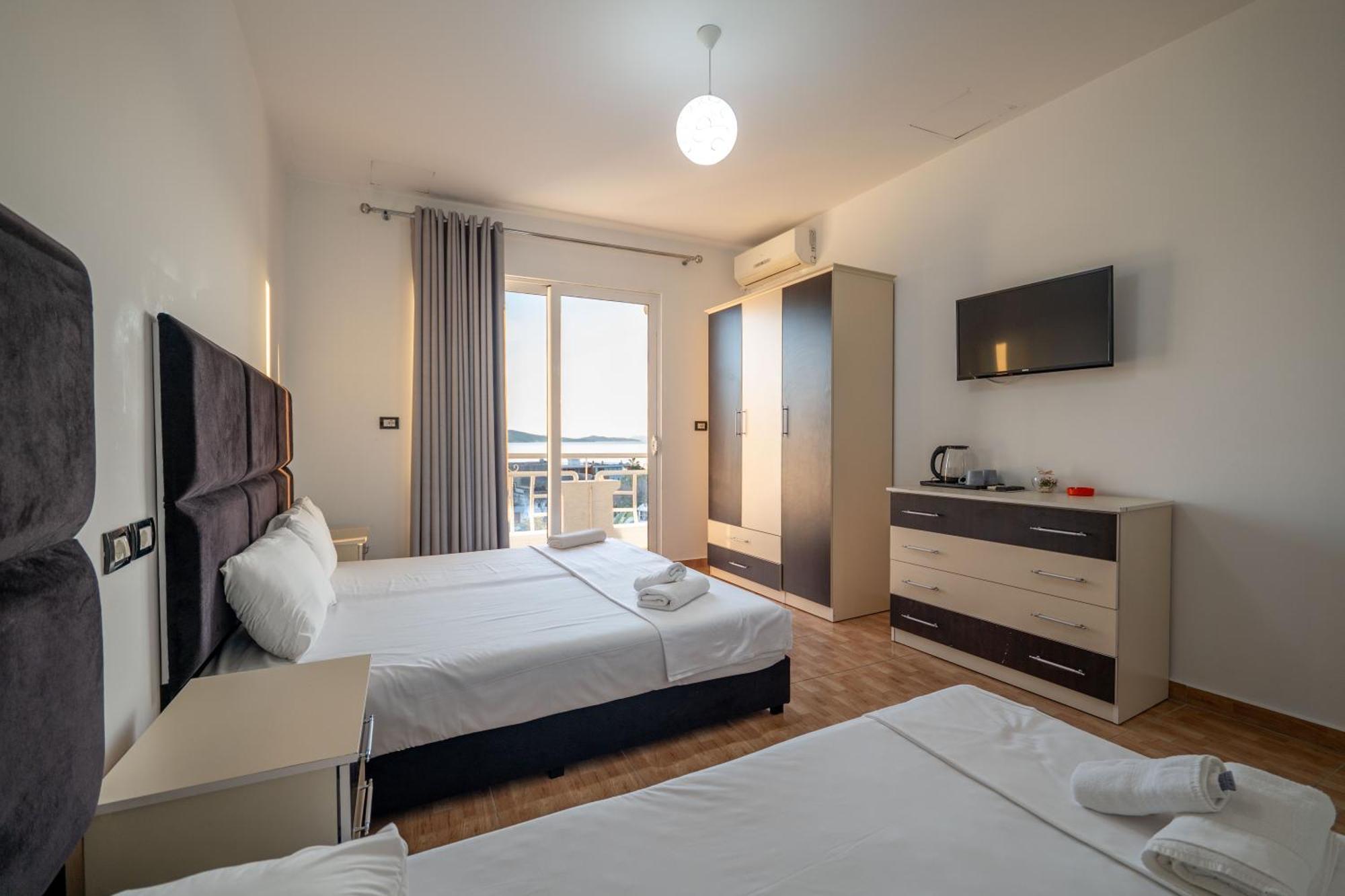 Hotel Myrtai - City Center ซารานเดอ ภายนอก รูปภาพ
