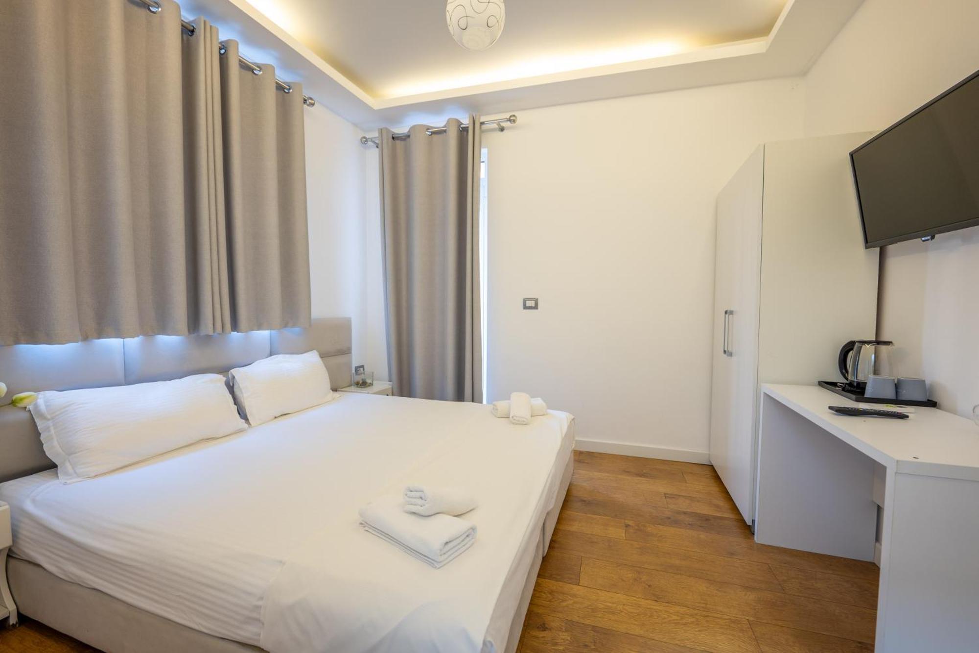 Hotel Myrtai - City Center ซารานเดอ ภายนอก รูปภาพ
