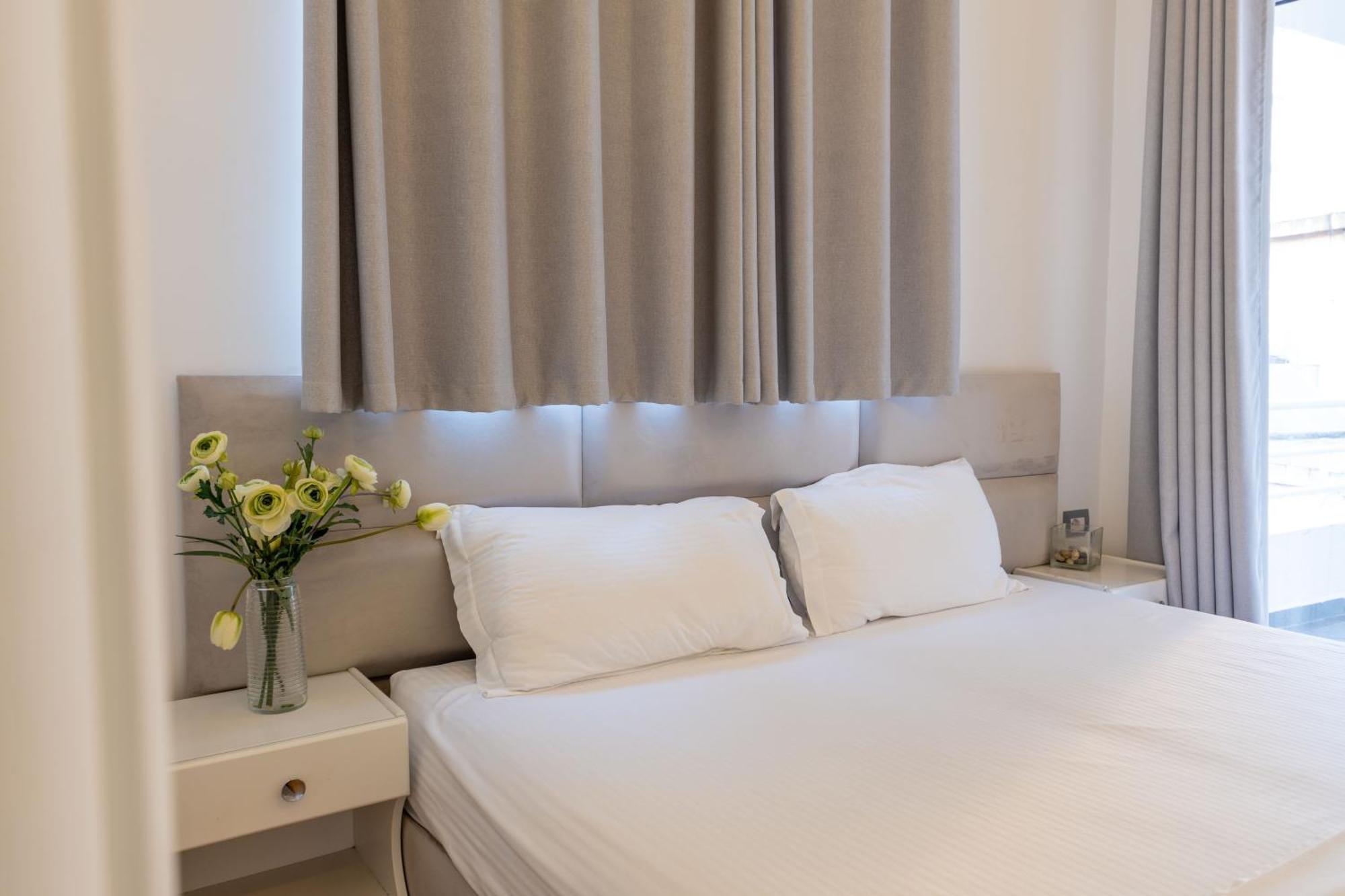 Hotel Myrtai - City Center ซารานเดอ ภายนอก รูปภาพ