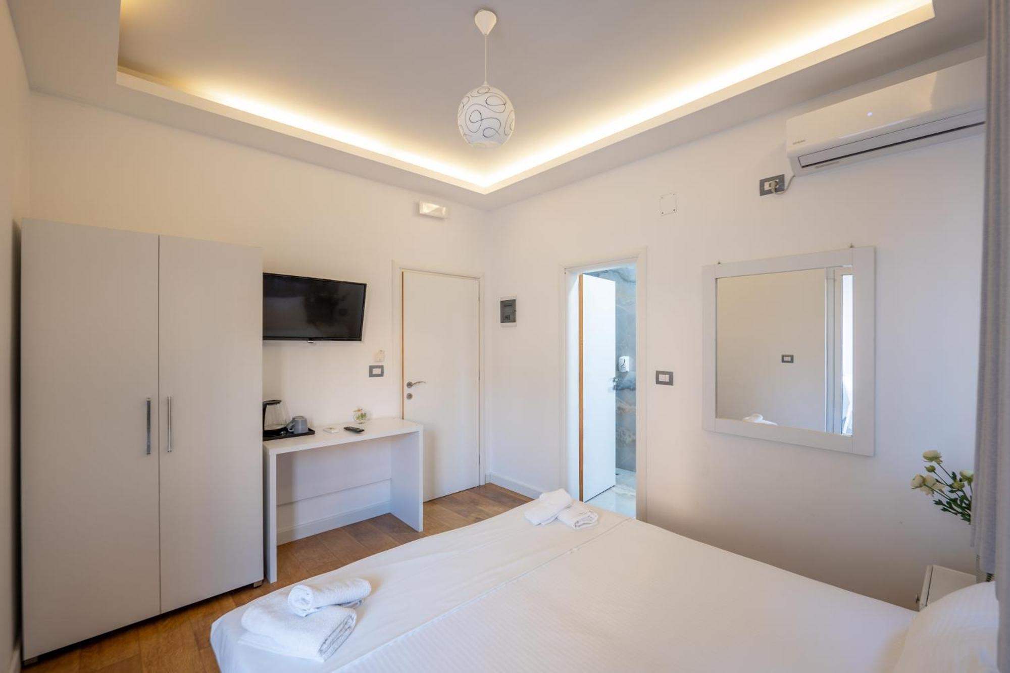 Hotel Myrtai - City Center ซารานเดอ ภายนอก รูปภาพ