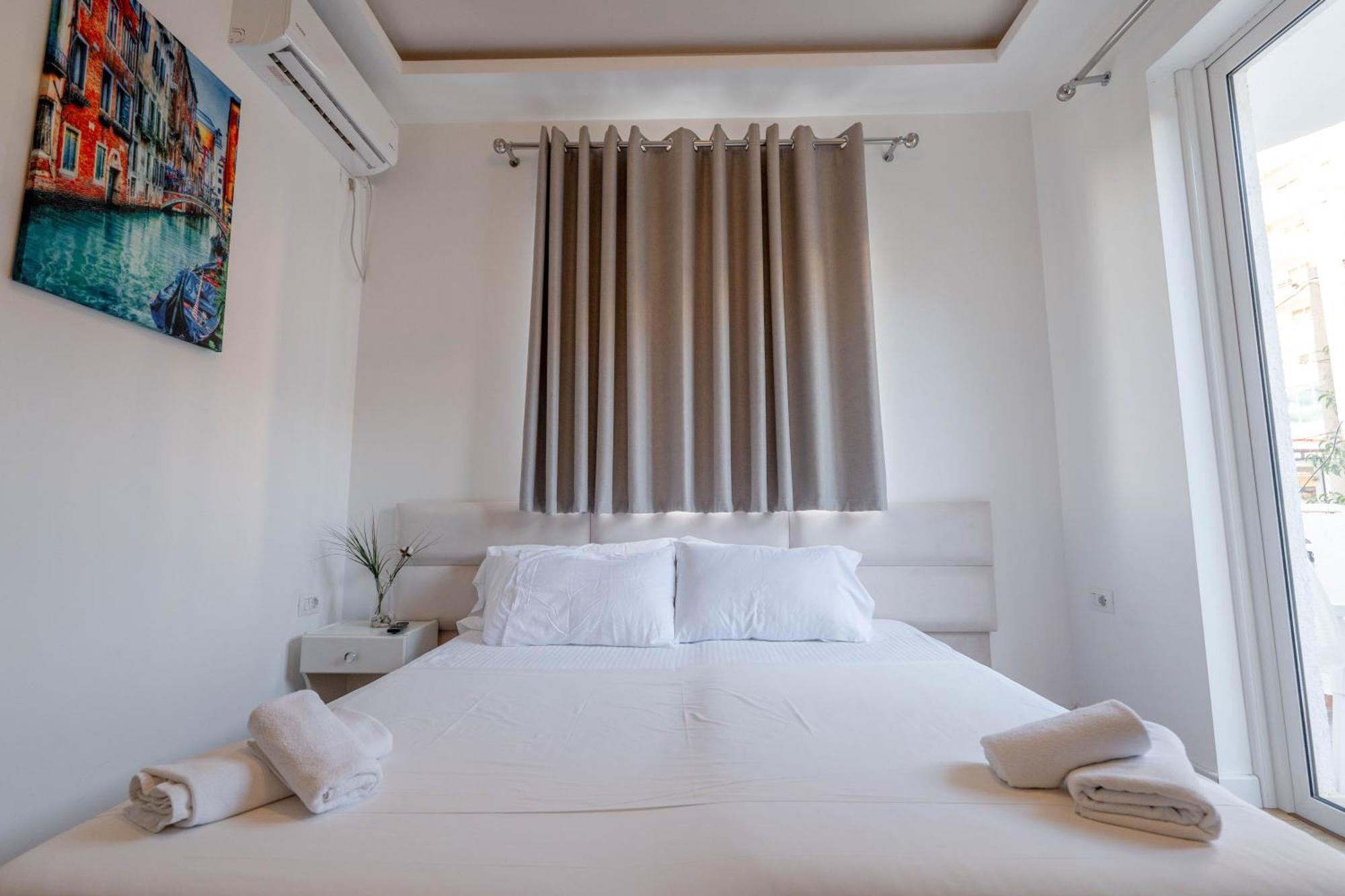 Hotel Myrtai - City Center ซารานเดอ ภายนอก รูปภาพ