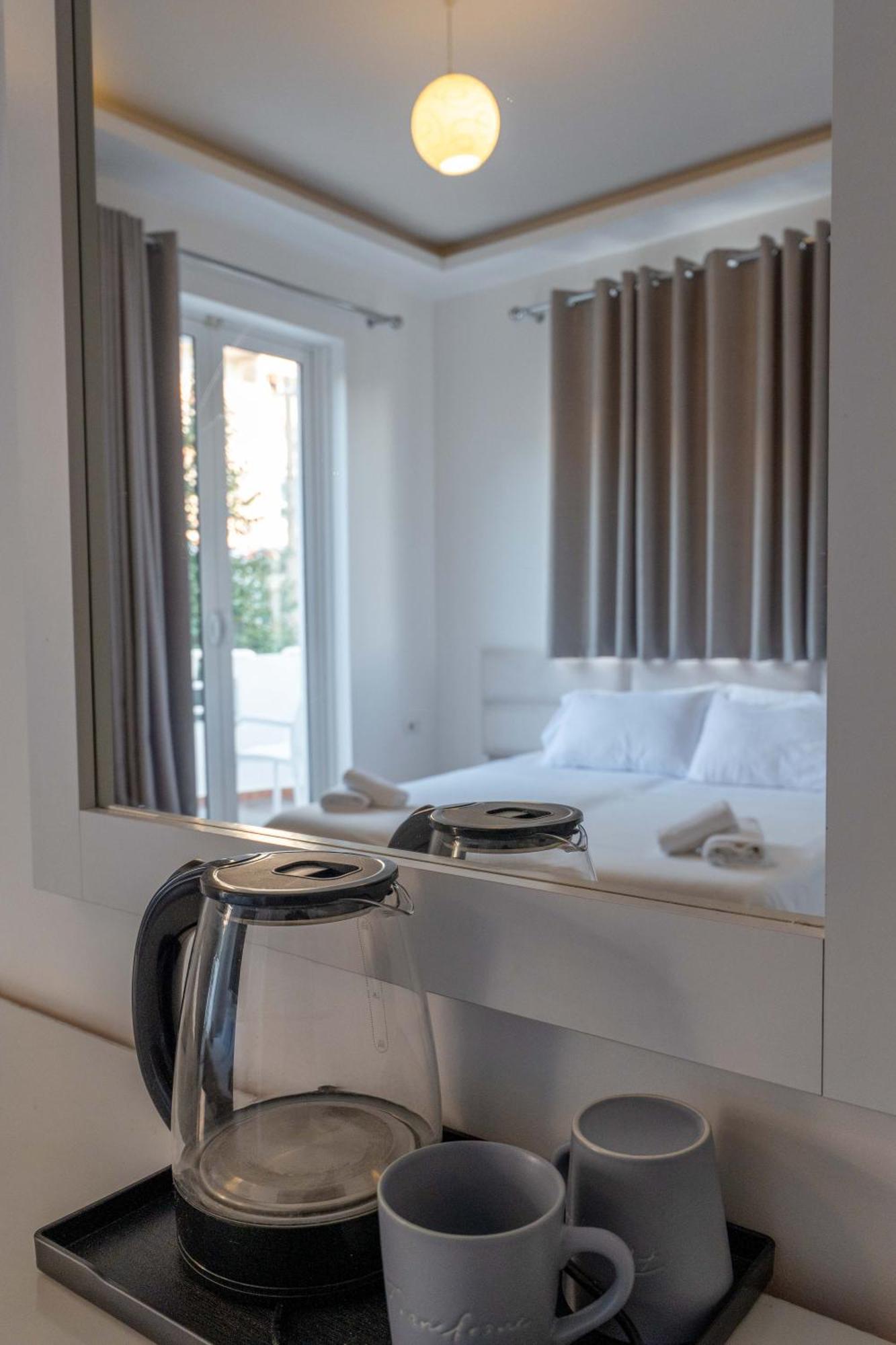 Hotel Myrtai - City Center ซารานเดอ ภายนอก รูปภาพ