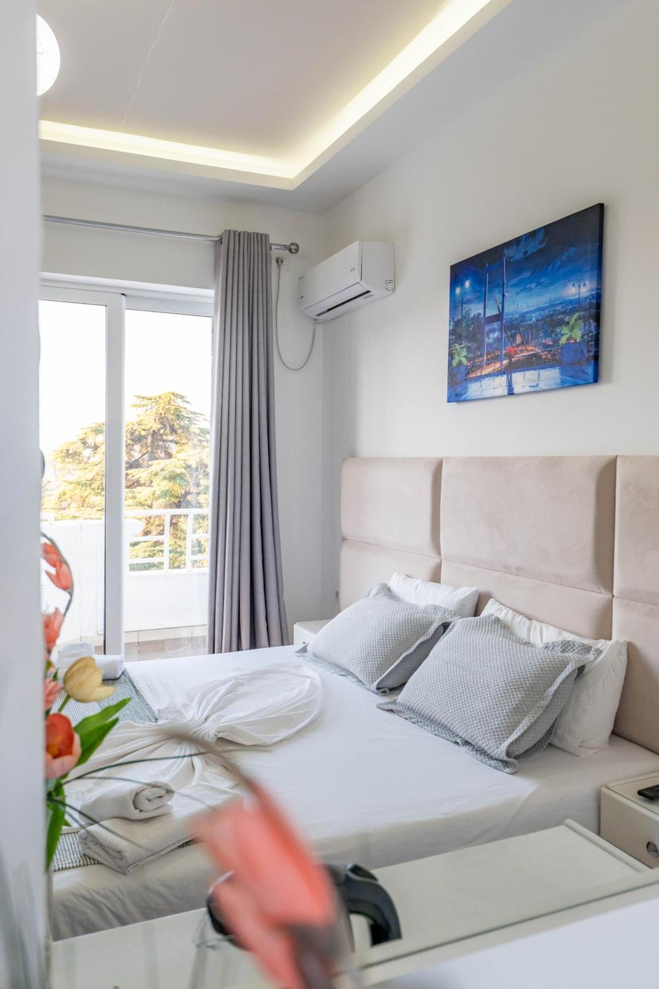 Hotel Myrtai - City Center ซารานเดอ ภายนอก รูปภาพ