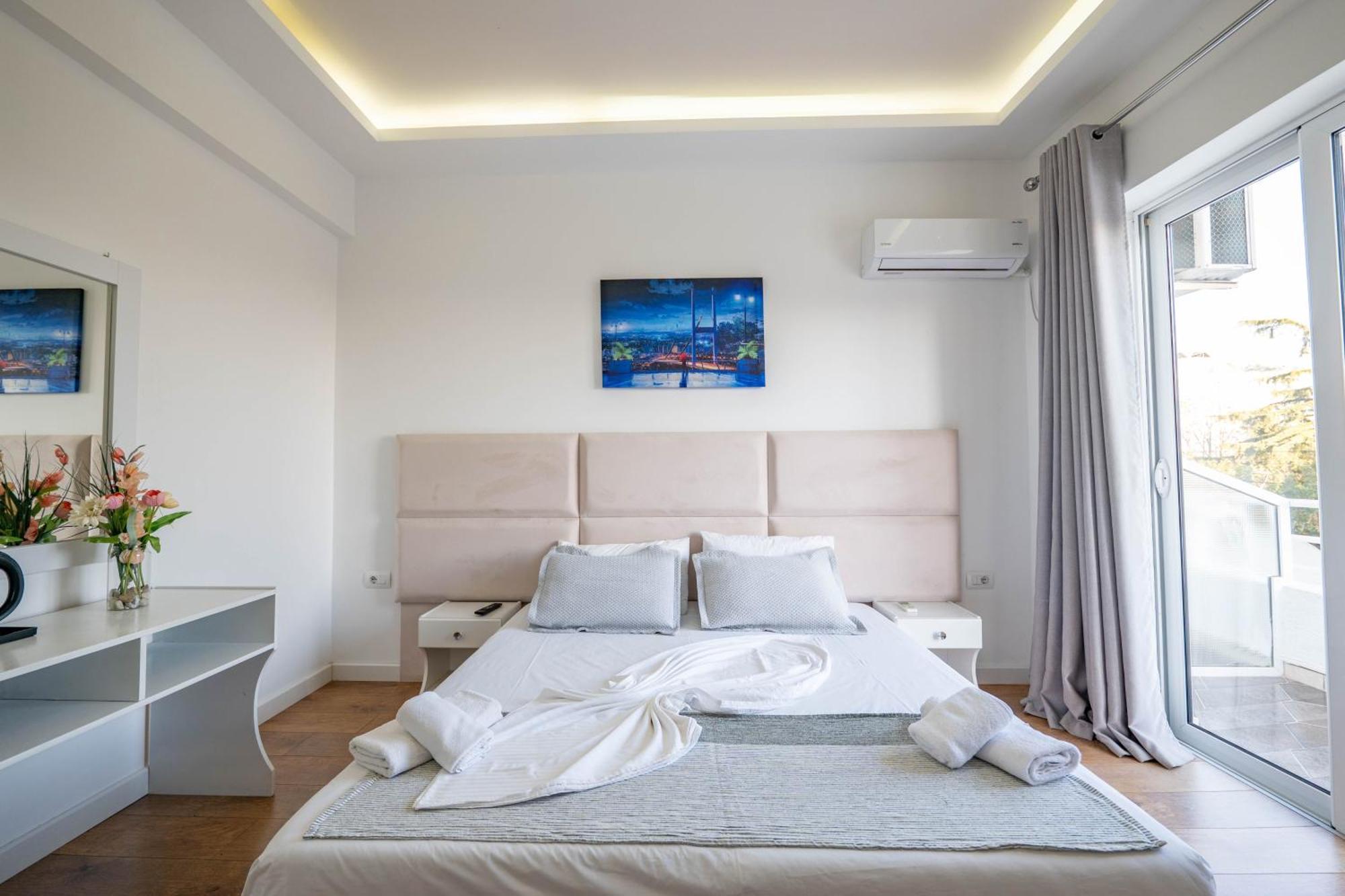 Hotel Myrtai - City Center ซารานเดอ ภายนอก รูปภาพ